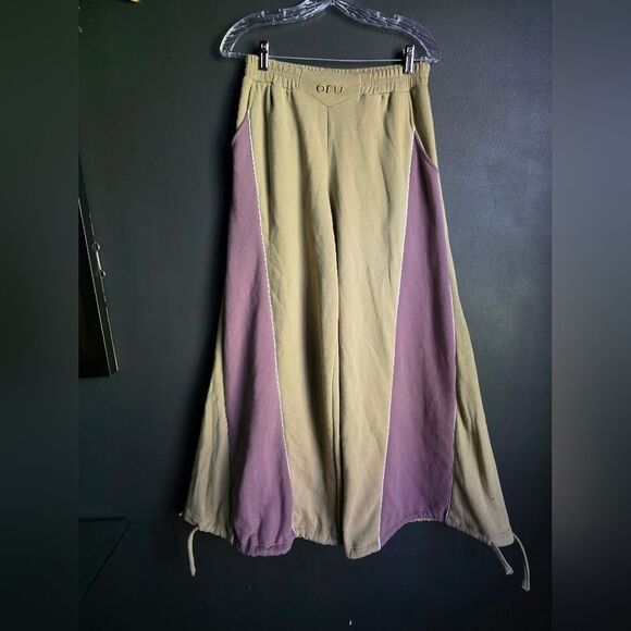 Out From Under Women's Natural Cozy Vibes Colorblocked Jogger Sweatpant NWT Sz S - Picture 1 of 8